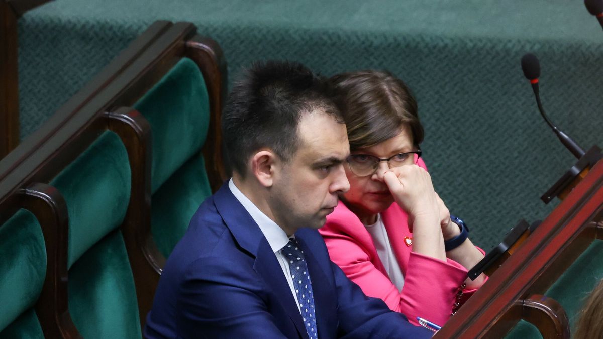 9. posiedzenie Sejmu X kadencji
11.04.2024 Warszawa 9. posiedzenie Sejmu X kadencji Fot. Jacek Dominski/REPORTER
N/z: Andrzej Domanski, Izabela Leszczyna
Jacek Dominski/REPORTER