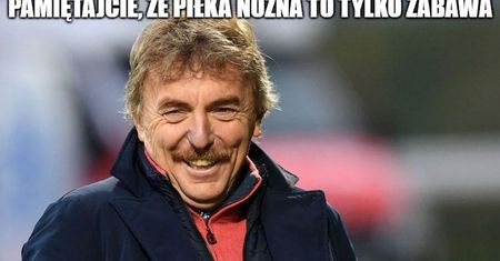"Piłka nożna to tylko zabawa". Internauci bezlitośni, najlepsze memy