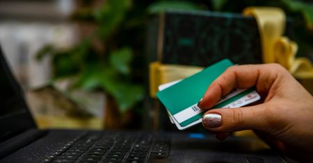 Znany sklep padł ofiarą hakerów. Firma ma pilną prośbę do klientów