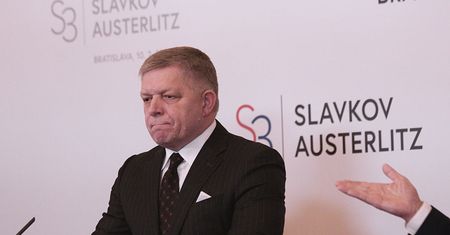 Ropa nie płynie na Słowację. Kijów znów przesuwa termin