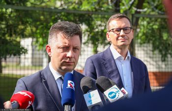 Dworczyk broni Morawieckiego. "Więcej uśmiechu, mniej spinu"