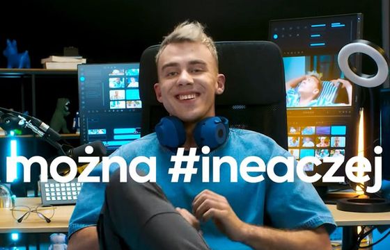 Blowek reklamuje szybki internet od Inei