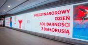 Warszawa. Akcja solidarności z Białorusią na pl. Zamkowym