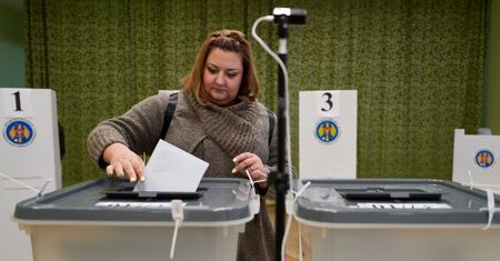 Europa patrzy na jeden kraj. Lokale wyborcze już otwarte