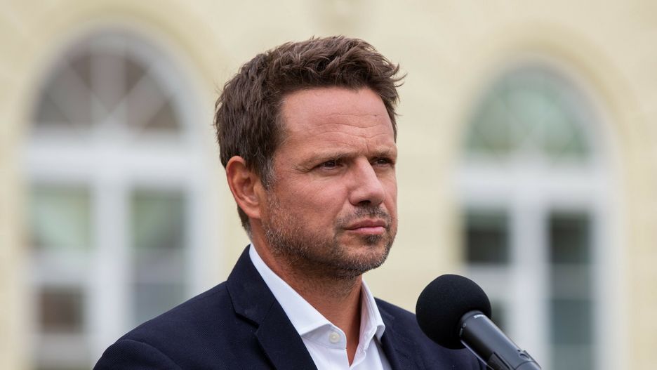 Stan wyjątkowy w Polsce. Trzaskowski: Pic na wodę, fotomontaż 