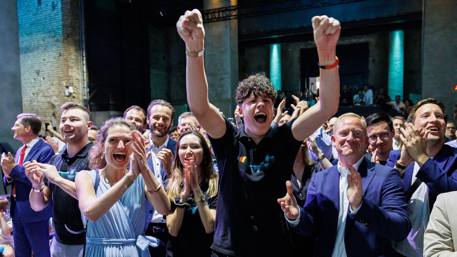Thuringia Holds State Elections
ERFURT, GERMANY - SEPTEMBER 1: Supporters of the German Christian Democrats (CDU) react to initial results in Thuringia state elections on September 1, 2024 in Erfurt, Germany. Initial results show the far-right Alternative for Germany finishing in first place, at 30.5%, ahead of the German Christian Democrats (CDU) with 24.5% and the Sahra Wagenknecht Alliance (BSW) with 16%. State elections took place today in both Thuringia and Saxony. (Photo by Jens Schlueter/Getty Images)
Jens Schlueter
