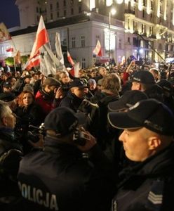 "Gazeta Wyborcza": stołeczni policjanci pracują po godzinach jako ochrona Kaczyńskiego. Za darmo