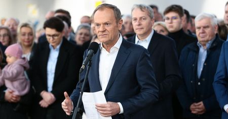 To byłaby sensacja. Hołownia komentuje plotki na temat PO