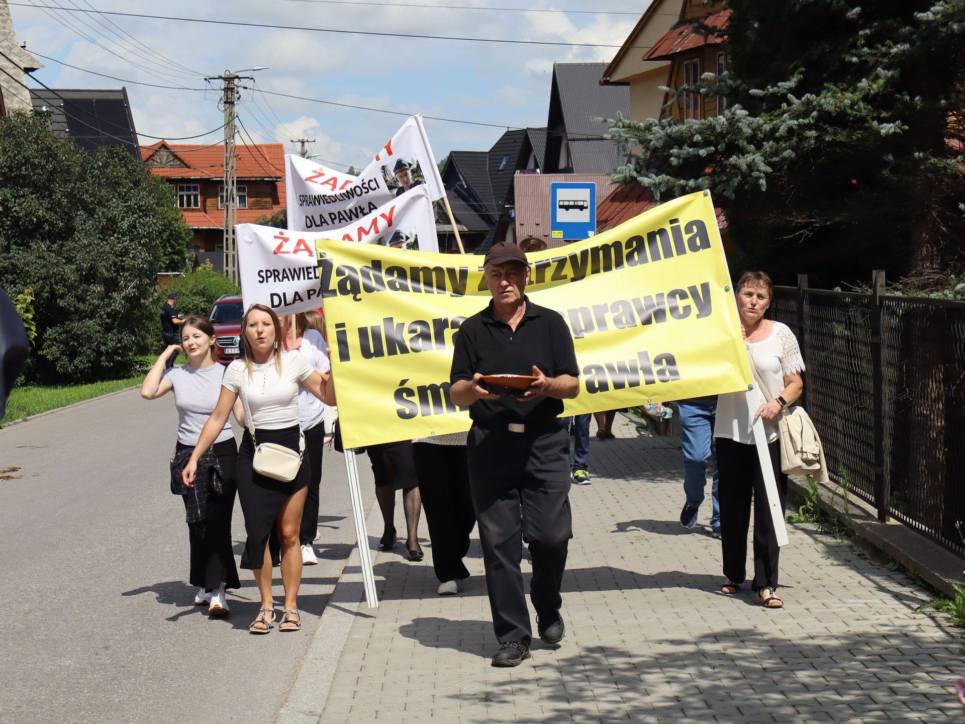 Protest ws. śmierci 25-letniego strażaka z Białego Dunajca