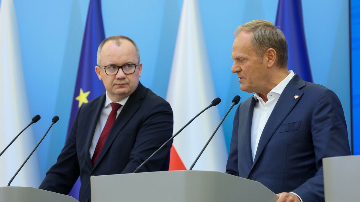 Konferencja prasowa premiera nt. komisji ds. rosyjskich wp?yw�w
05.06.2024 Warszawa konferencja premiera Donalda Tuska, ministrow Siemoniaka i Bodnara oraz szefa Sluzby Kontrwywiadu Wojskowego Fot. Jacek Dominski/REPORTER
N/z: Adam Bodnar, Donald Tusk
Jacek Dominski/REPORTER