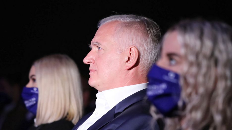 Warszawa, 11.09.2020. Prezes Porozumienia Jarosław Gowin podczas obrad Konwencji Porozumienia Młodych w warszawskim kinie "Palladium", 11 bm. (sko) PAP/Tomasz Gzell