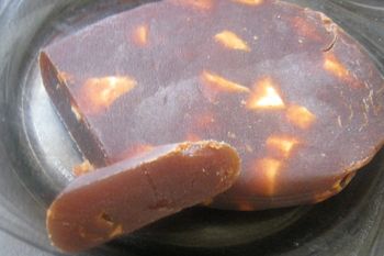 Robiono go na Litwie już w XVII wieku. Przypomina ser, ale nie ma w nim ani kropli mleka