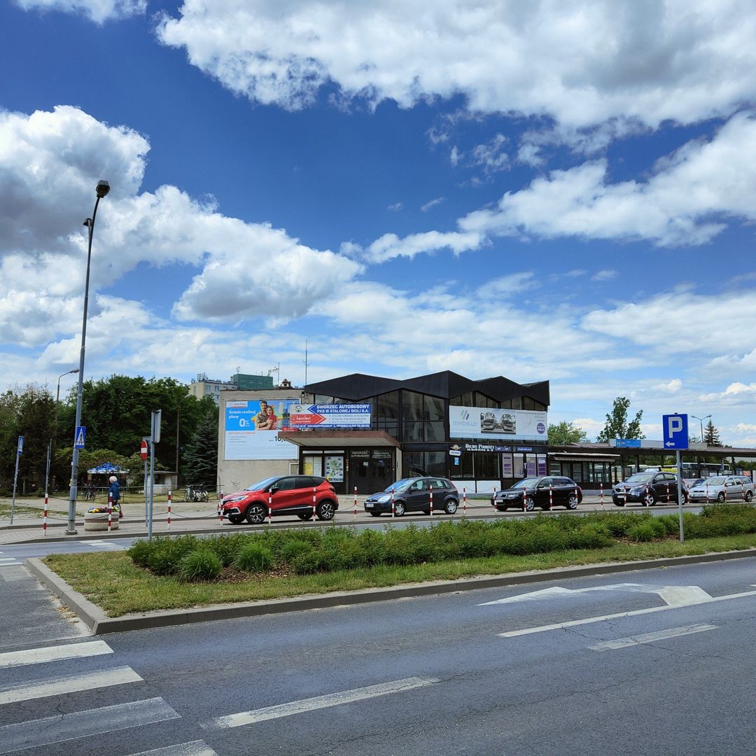 Półwiekowy dworzec autobusowy straszy w centrum miasta