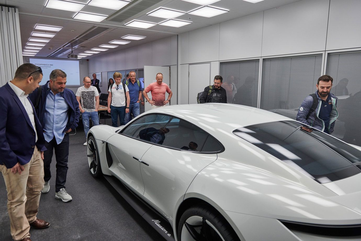 Porsche Mission E, czyli Taycan w fazie konceptu