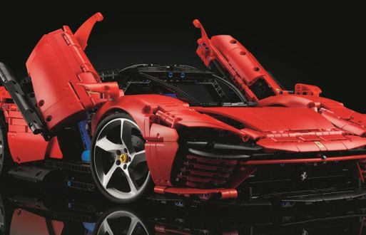 Ferrari Daytona SP3 z klocków LEGO za 1899,99 zł (wideo)