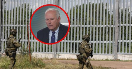 Żołnierz w szpitalu. Wiceszef MON: "Migranci coraz bardziej agresywni"