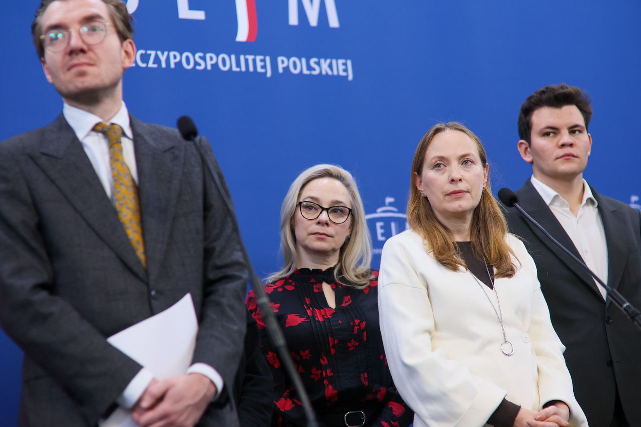 Opuszcza Polskę 2050. W tle "niedemokratyczna uchwała"