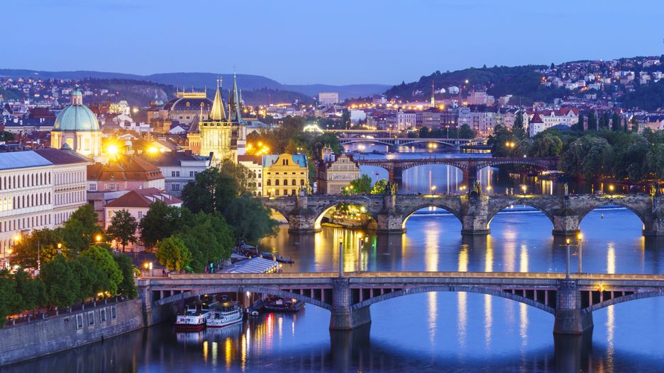 Czechy szykują obowiązkowe szczepienia przeciwko koronawirusowi