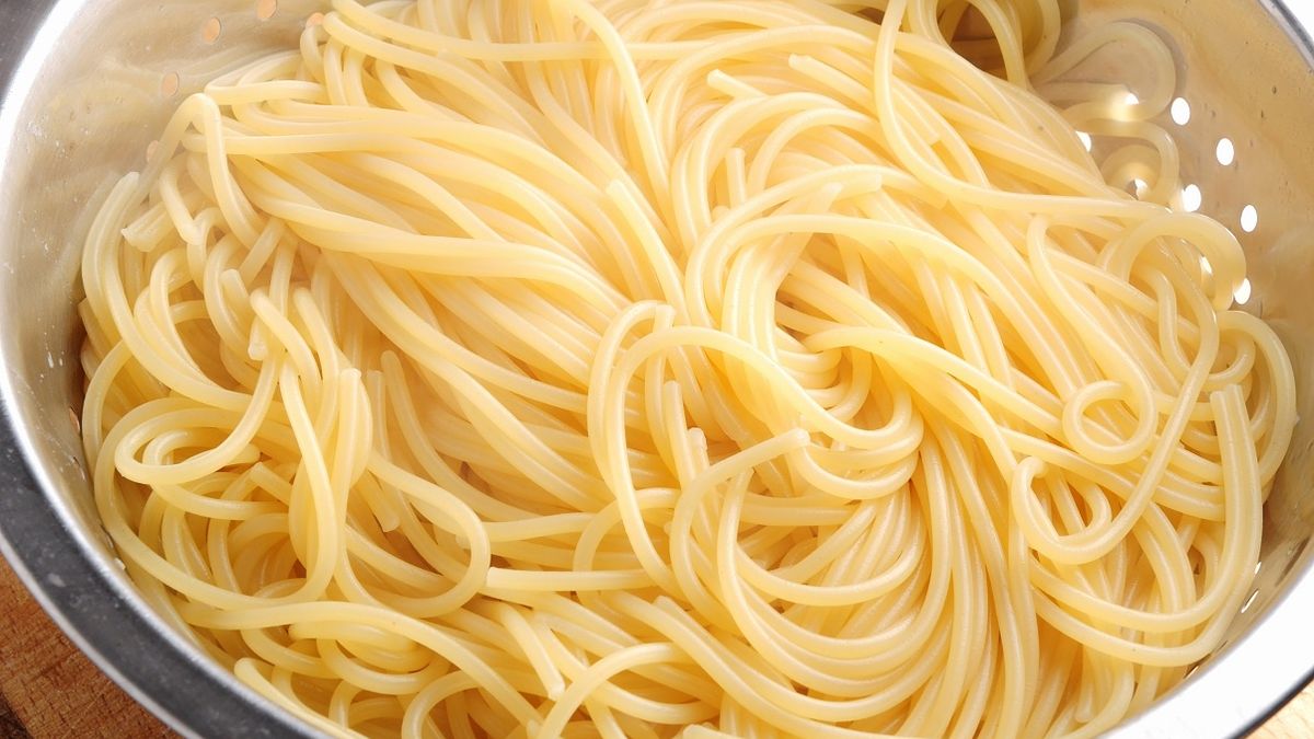 Jak prawidłowo ugotować makaron?