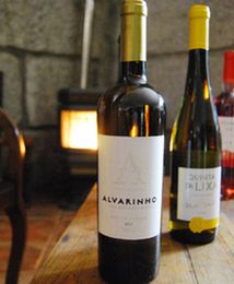 Konsumenci wznoszą toasty, a sklepy zacierają ręce