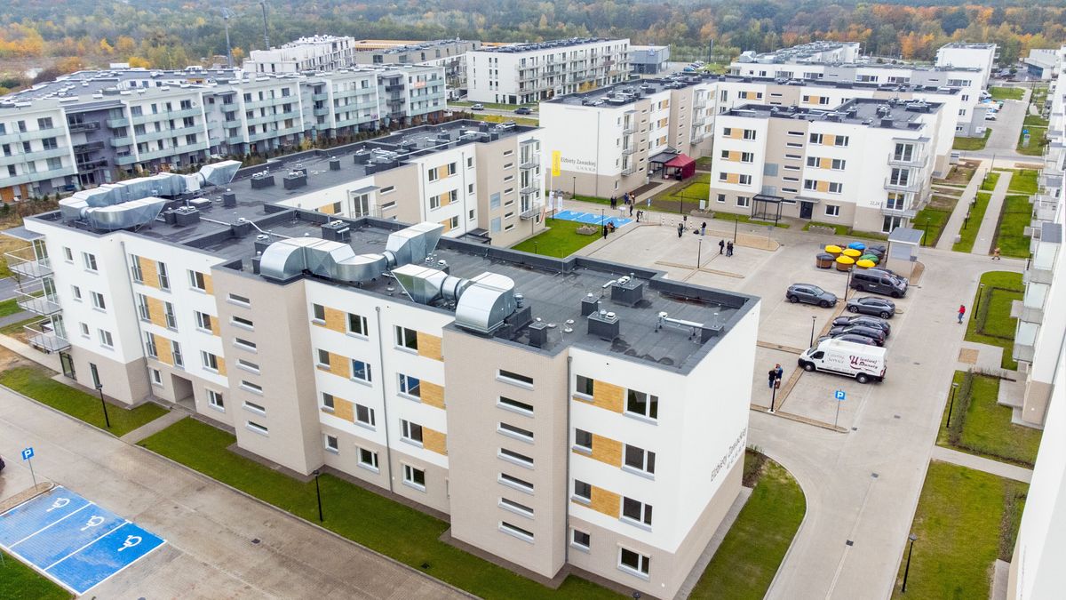 Osiedle PTBS
Jakub Kaczmarczyk
budownictwo, mieszkalnictwo, mieszkania, osiedle, Pozna�, Pozna�skie Towarzystwo Budownictwa Spo�ecznego, PTBS