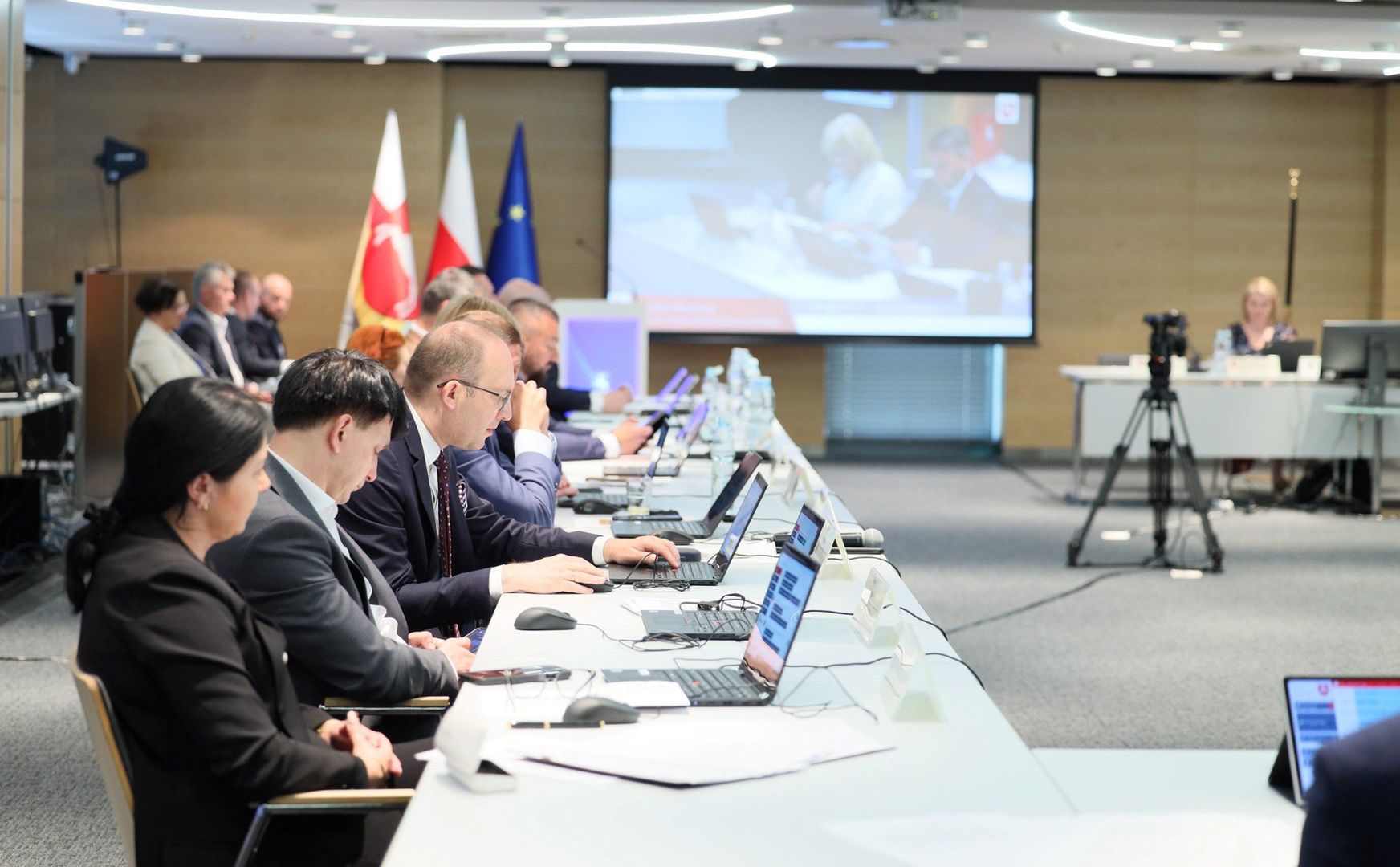 Władze woj. lubelskiego z wotum zaufania i absolutorium