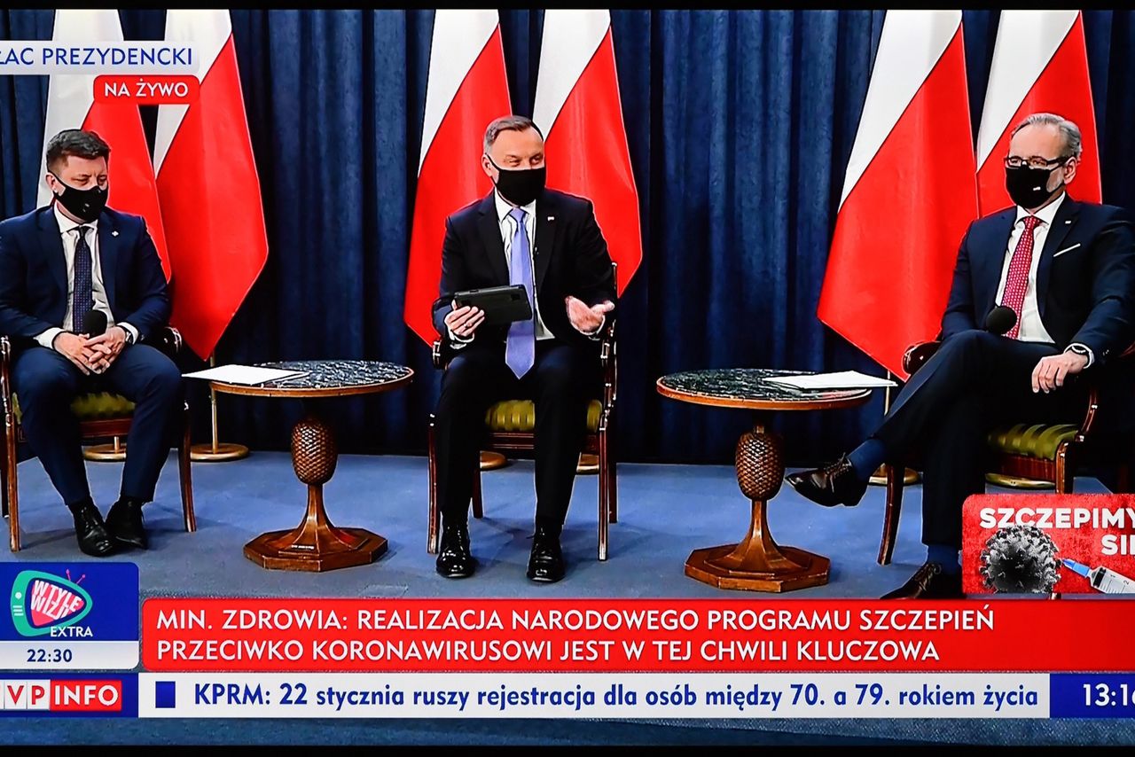 Koronawirus w Polsce. Andrzej Duda, Adam Niedzielski i Michał Dworczyk odpowiadali na pytania związane ze szczepieniami na COVID-19