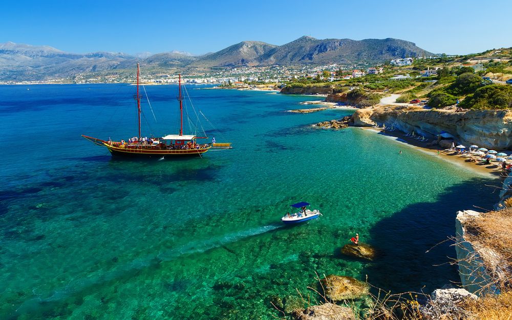 Błękit, róż i hipisi - Kreta i jej niesamowite plaże