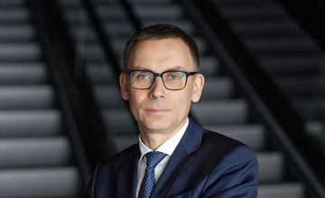 Nowy właściciel "Rzeczpospolitej" ze stratą. Media na minusie, akcje w programie dla menedżerów