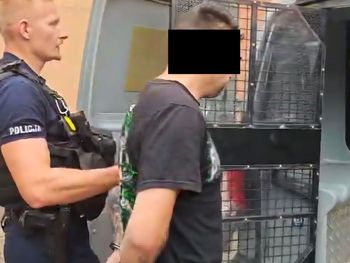 Wynajął dom i urządził w nim profesjonalną plantację konopi. 28-latek tymczasowo aresztowany