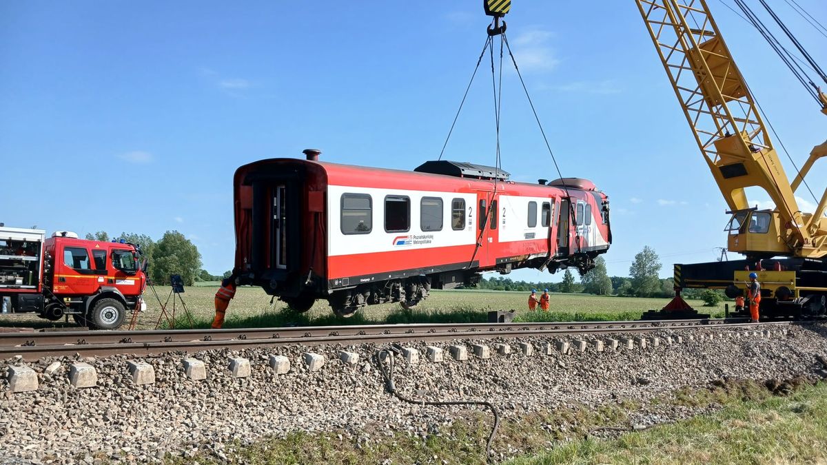 Wkolejanie pociągu w Garbatce