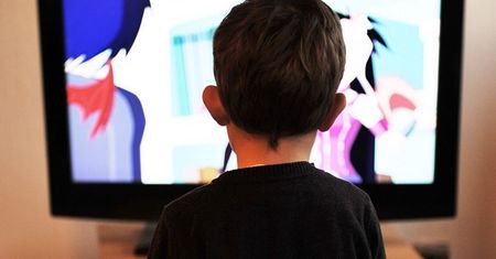 8-latek włamał się do mieszkania sąsiada. Inspirował się filmami w internecie