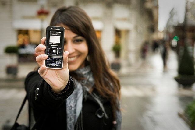 Ile SMS-ów wysyła statystyczny nastolatek? 1