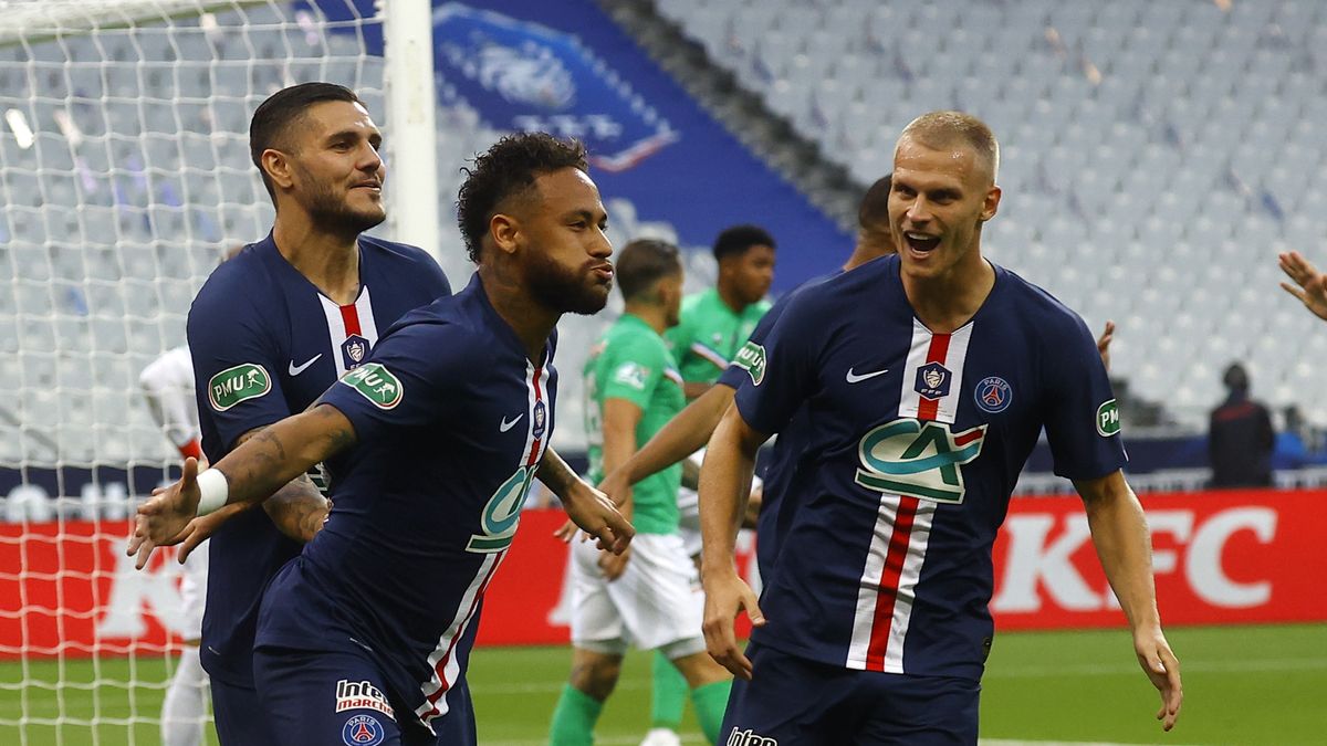 PAP/EPA / YOAN VALAT / Na zdjęciu: piłkarze Paris Saint-Germain