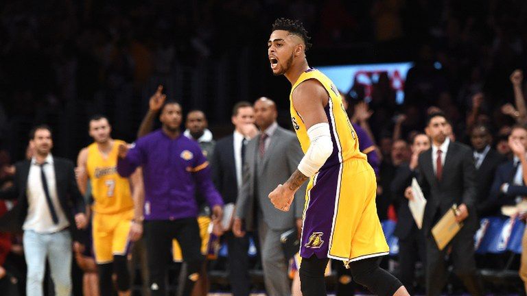 Zdjęcie okładkowe artykułu: AFP /  / D'Angelo Russell został wybrany z nr 2 Draftu 2015 i ma stać się nową gwiazdą Los Angeles Lakers