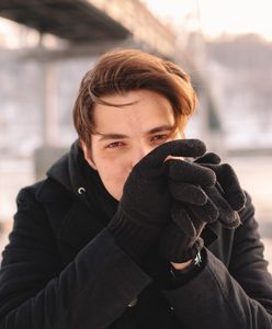 Jakie rękawiczki kupić na zimę? Poradnik dla mężczyzn