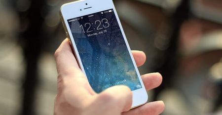 Niebezpieczna aplikacja w oficjalnym sklepie Apple - niemal 500 zł „w plecy”