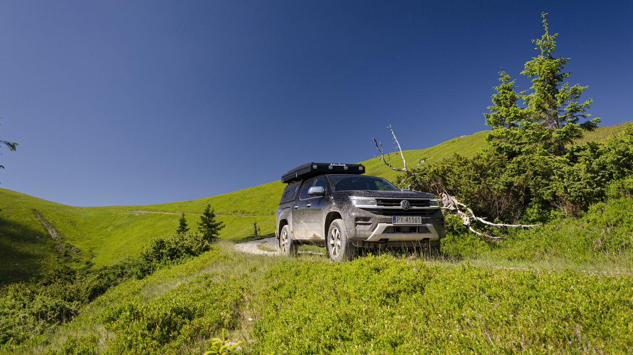 Właściwości terenowe volkswagena amaroka nawet na szosowych oponach są wystarczające, by pokonać Strategicę