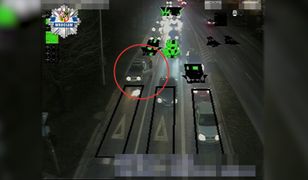 Policjant jechał na drzwiach auta pijanego kierowcy. Sceny jak z filmu akcji we Wrocławiu