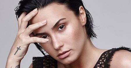 Demi Lovato WPADŁA W PŁACZ, kiedy dowiedziała się, że przedawkowała