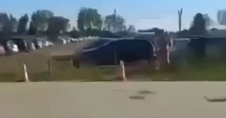 Kochankowie przyłapani. Miłosne uniesienia na lotnisku w Pyrzowicach