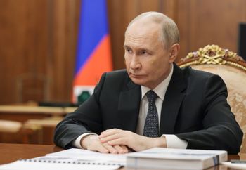 Nowy problem Putina. Nie zarobi na drożejącej ropie
