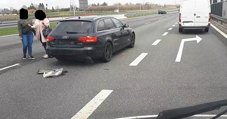 Zderzenie audi i forda na obwodnicy Lublina. Zablokowane trzy pasy ruchu