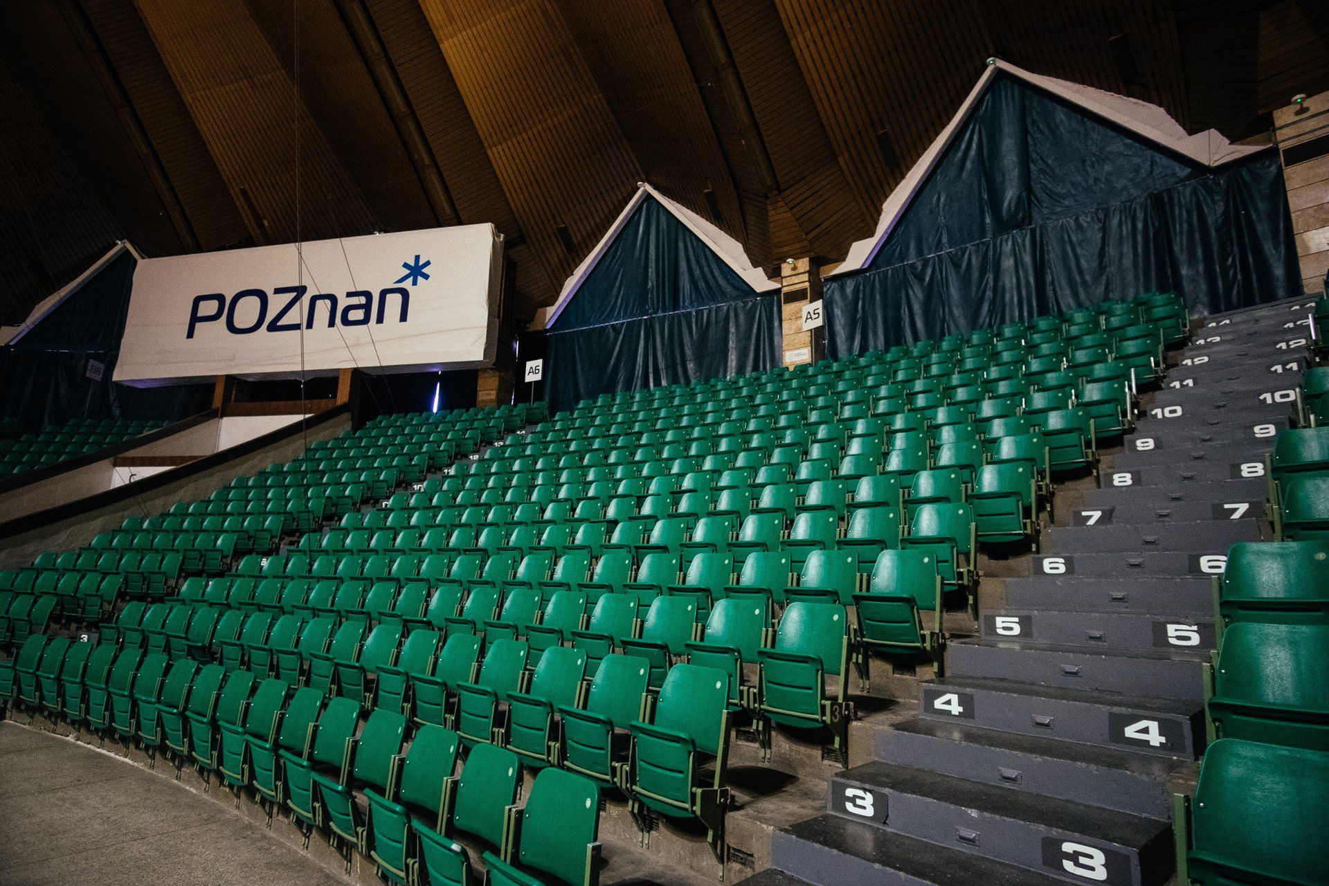 Tak w środku wyglądała Hala Arena