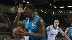 Trzech obrońców to za mało dla Cheikha Mbodja. Wsad Senegalczyka akcją tygodnia (wideo)