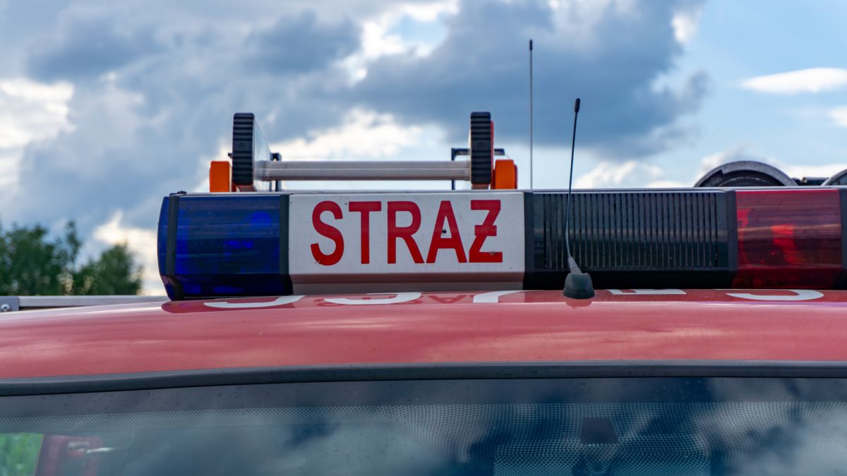 Ewakuacja uczniów ze szkoły podstawowej w Głogoczowie