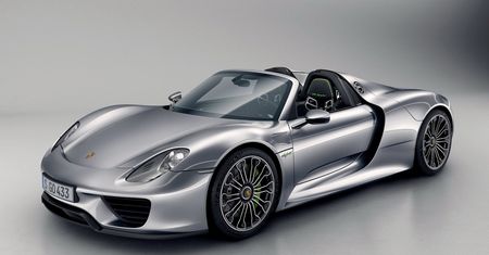 Porsche ogłasza poprawione osiągi 918 Spyder