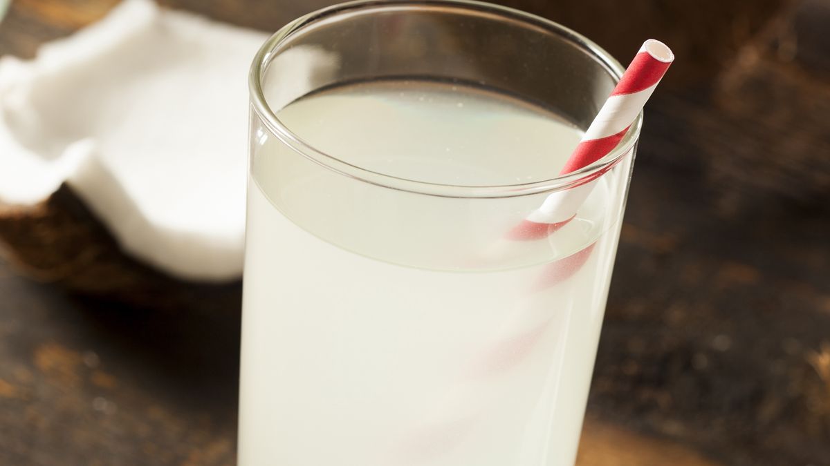 bhofack2Coco, Hairy, Healthy Eating, Dieting, Gourmet, Organic, Drinking Glass, Coconut, Cracked, Healthy Lifestyle, Freshness, Exoticism, White, Brown, Tropical Climate, Nature, Nut - Food, Fruit, Leaf, Palm Tree, Plant, Drop, Liquid, Food, Cocktail, Alcohol, Drinking Water, Milk, Drink