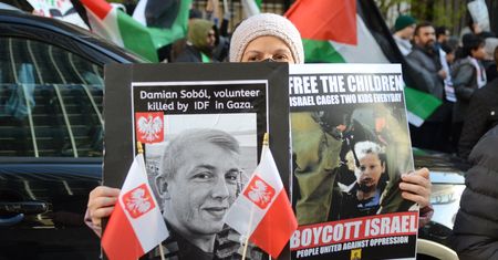 Damian Soból jeszcze nie wrócił do domu. Zmiana planu MSZ