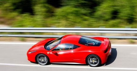 Ferrari jak Kia - 7 lat bezpłatnego serwisu